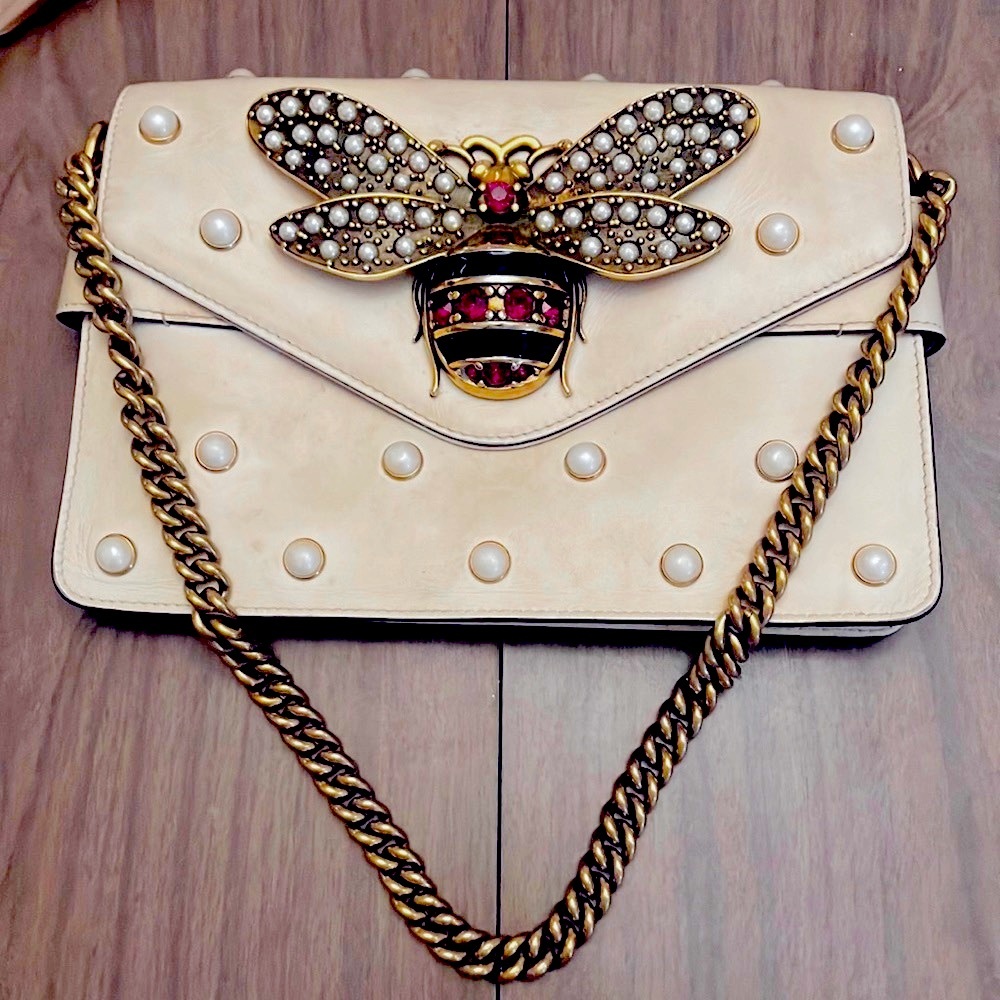 GUCCI Margaret Queen Bee embellished pearl white cream leather shoulder bag